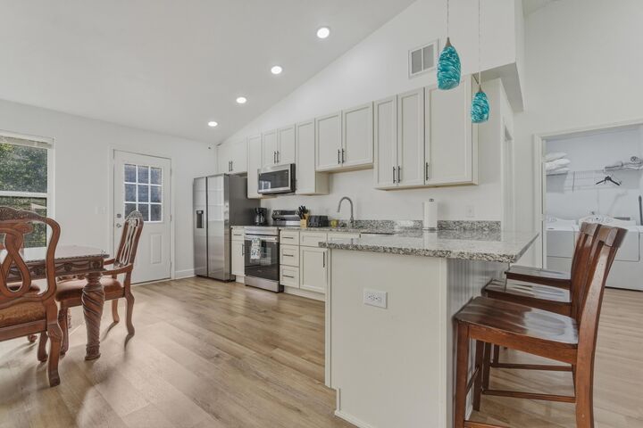 Property Photo:  2017 Pemberton Court  FL 32308 