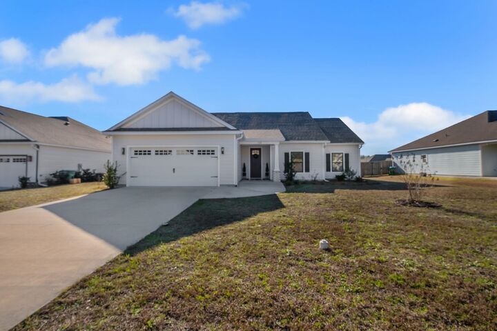 Property Photo: 108 Stillmont Drive FL 32327