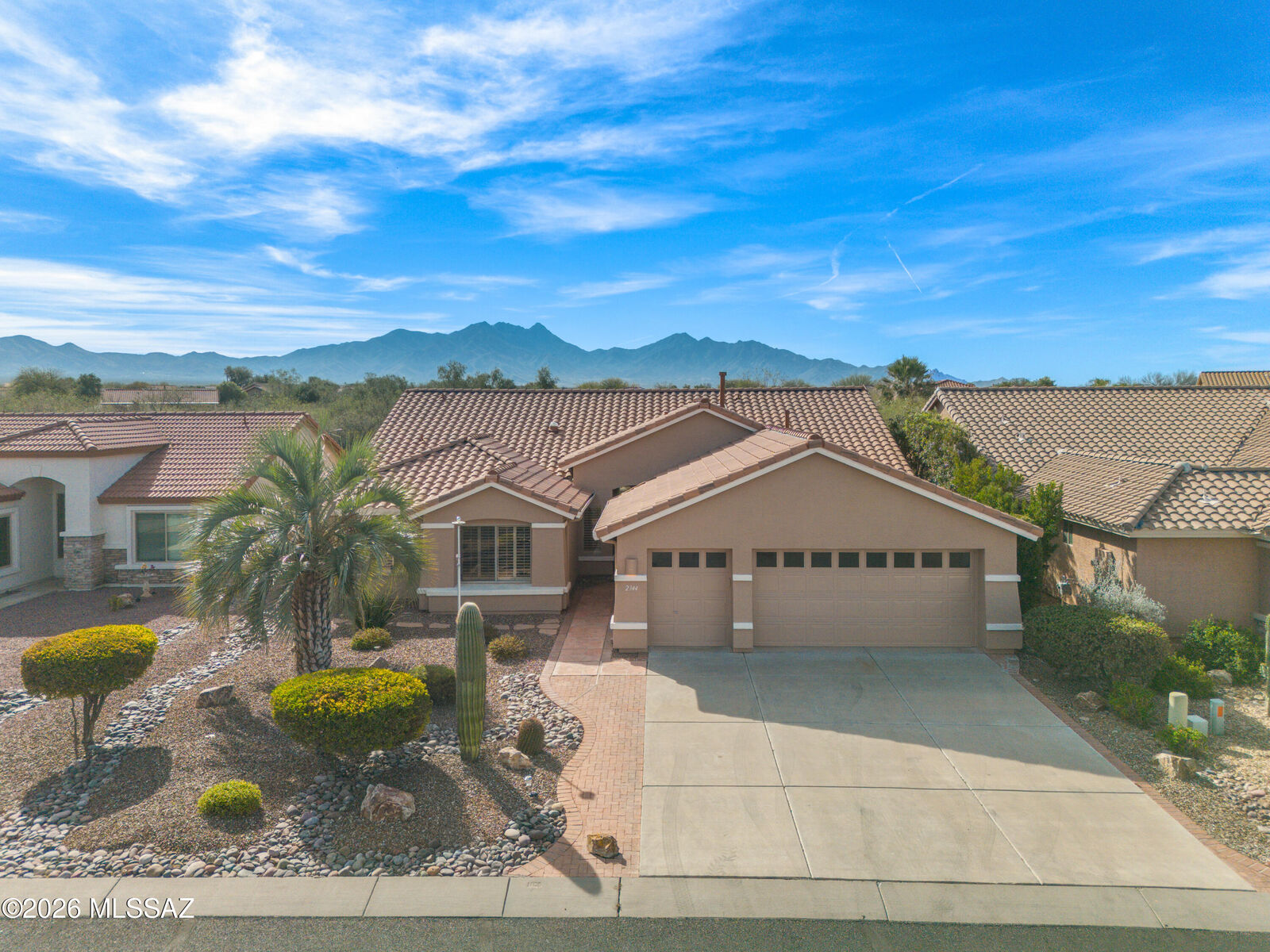 Property Photo:  2344 E Bonita Canyon Drive  AZ 85614 