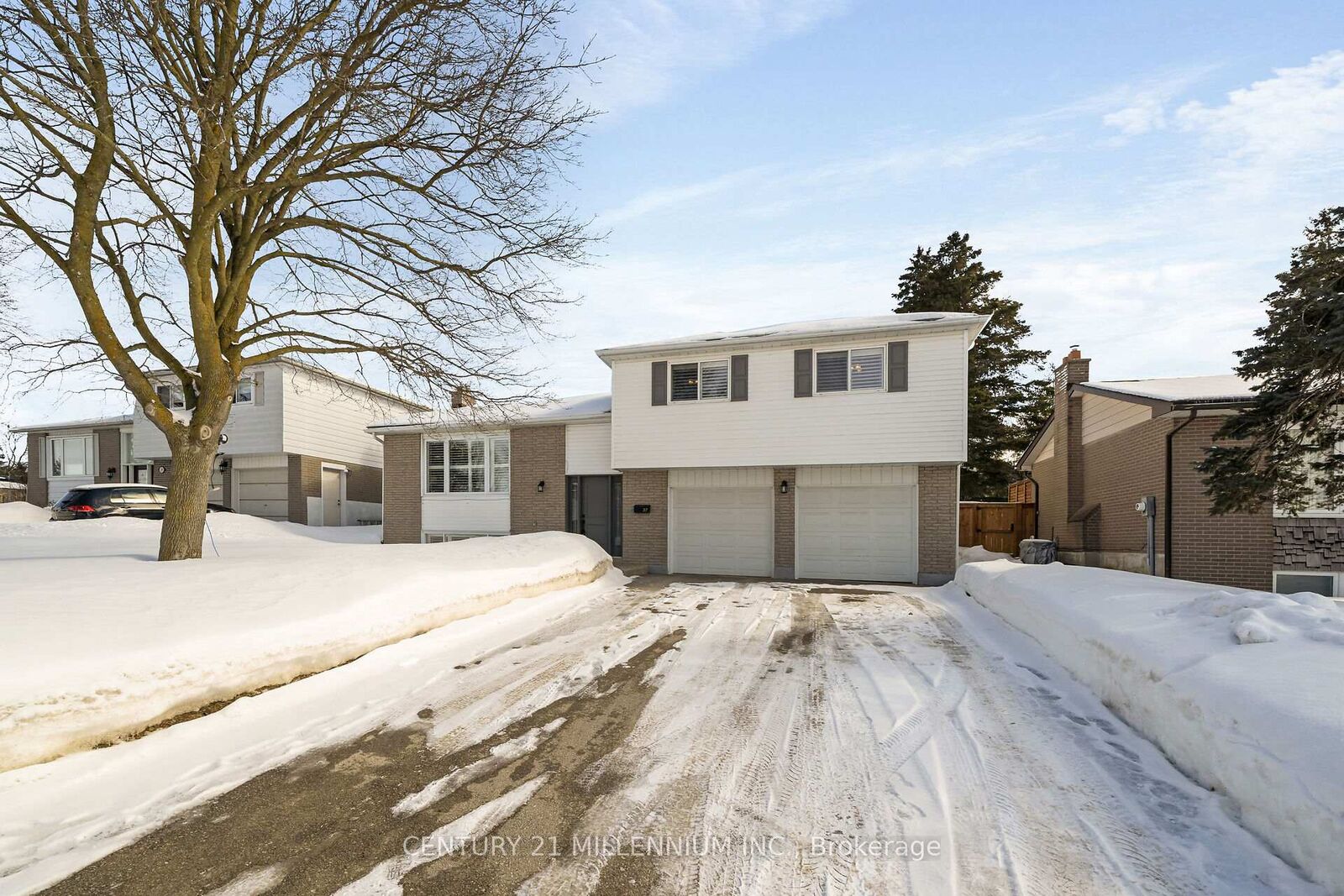 Property Photo: 37 Erindale Drive ON N0B 1T0