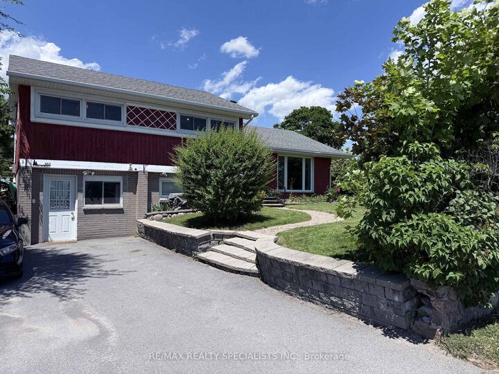 Property Photo: 302 King Street ON K8V 3X5