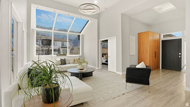 Property Photo: 1 Quietwood Ln UT 84092