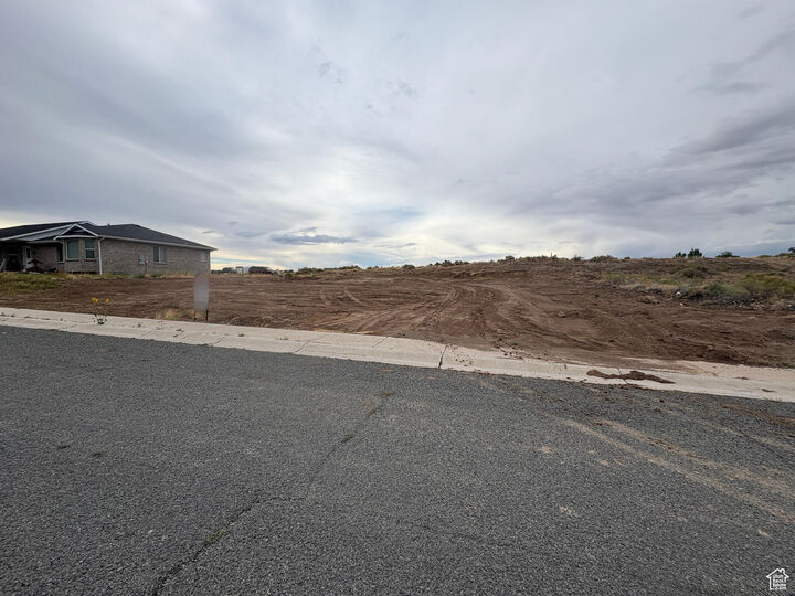 Property Photo:  750 W 900 S  UT 84751 