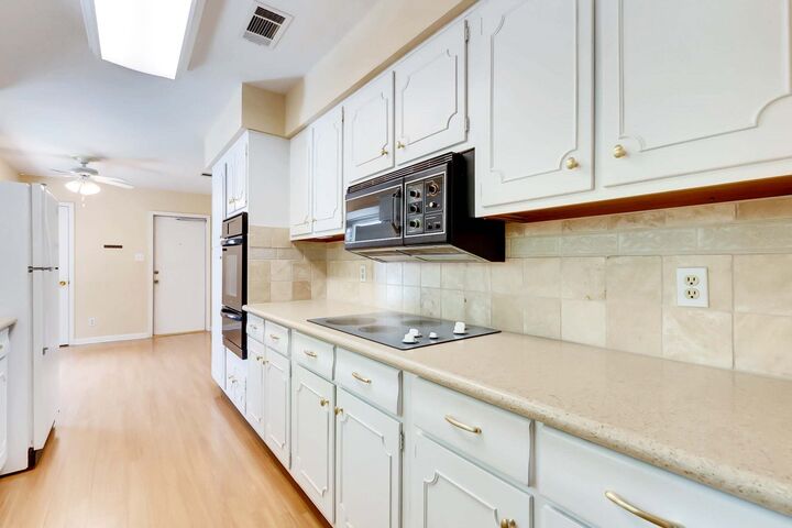 Property Photo:  2609 Richcreek Road  TX 78757 