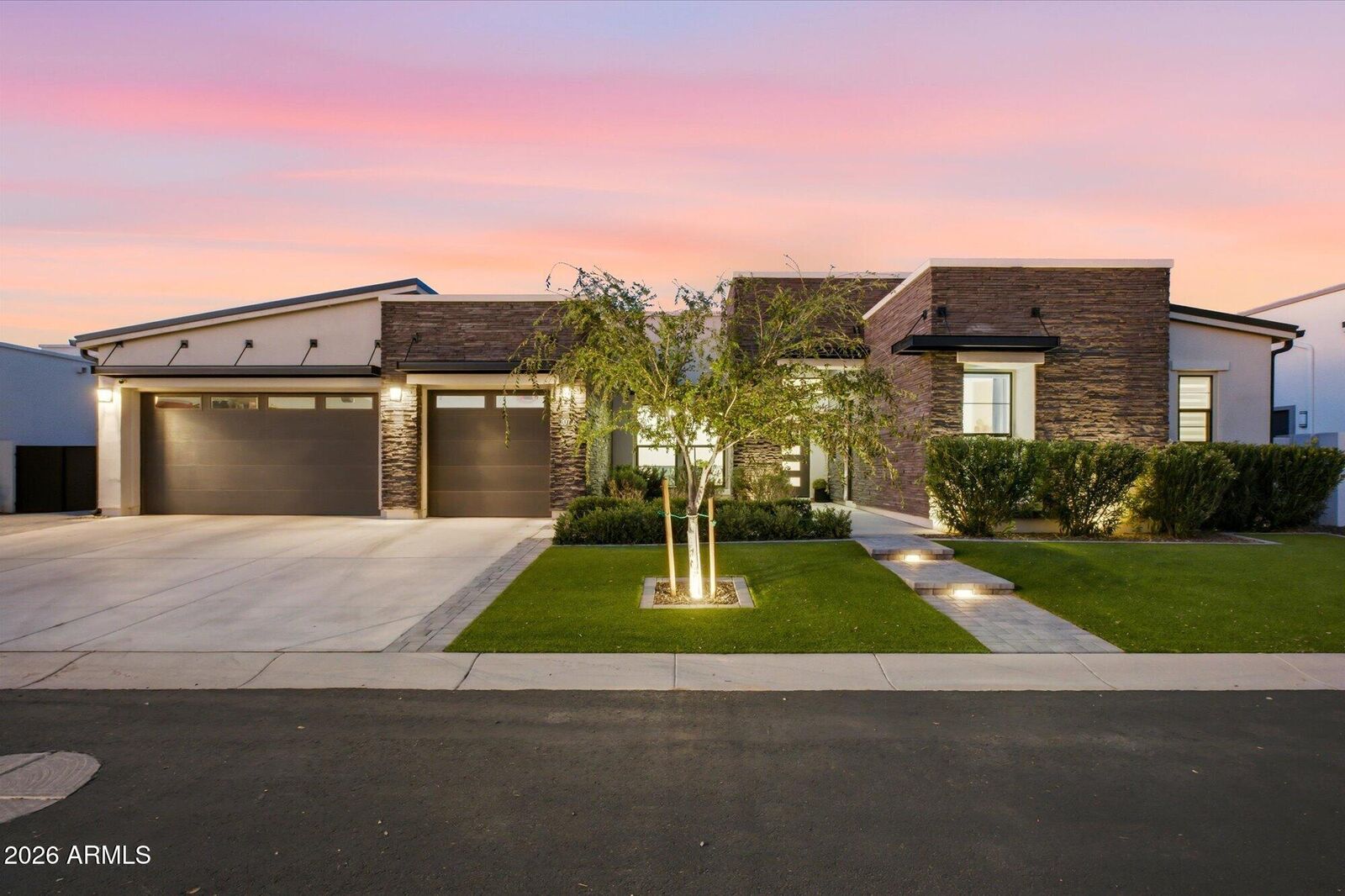 Property Photo:  20728 E Indiana Avenue  AZ 85142 