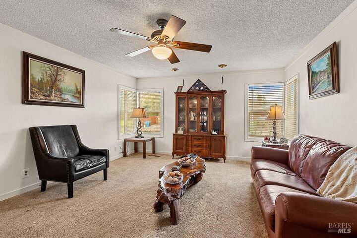 Property Photo: 2336 Greenbriar Way CA 95409