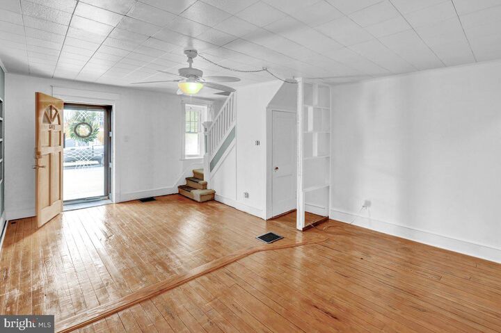 Property Photo: 647 S Franklin Street PA 17602