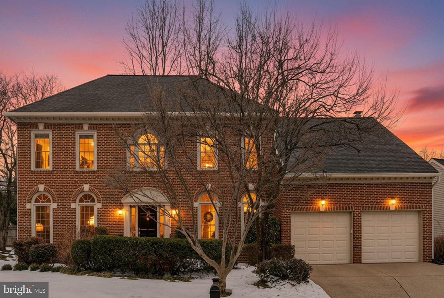 Property Photo: 518 Brentwood Court VA 22180