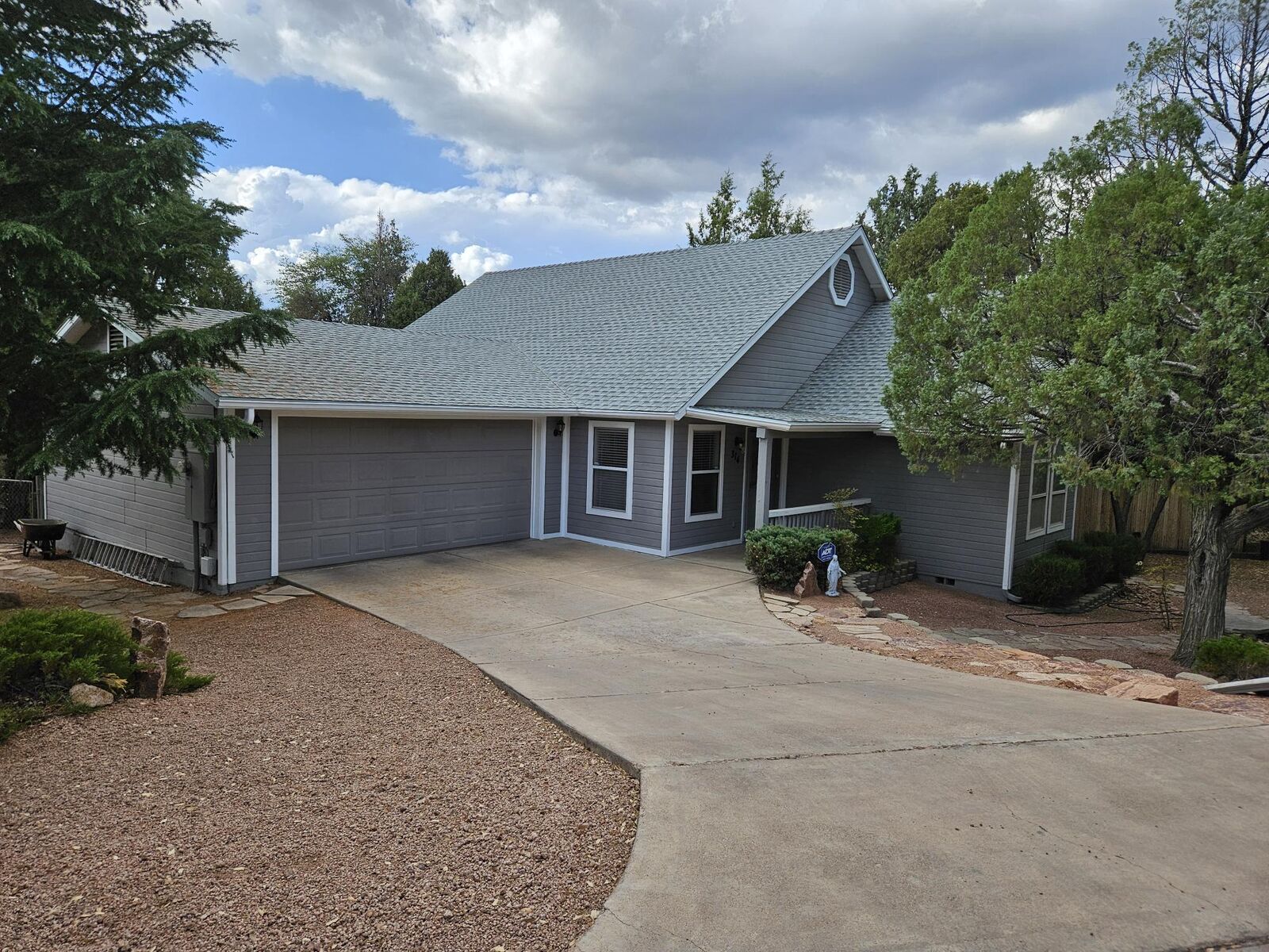 Property Photo:  314 N Stagecoach Pass  AZ 85541 