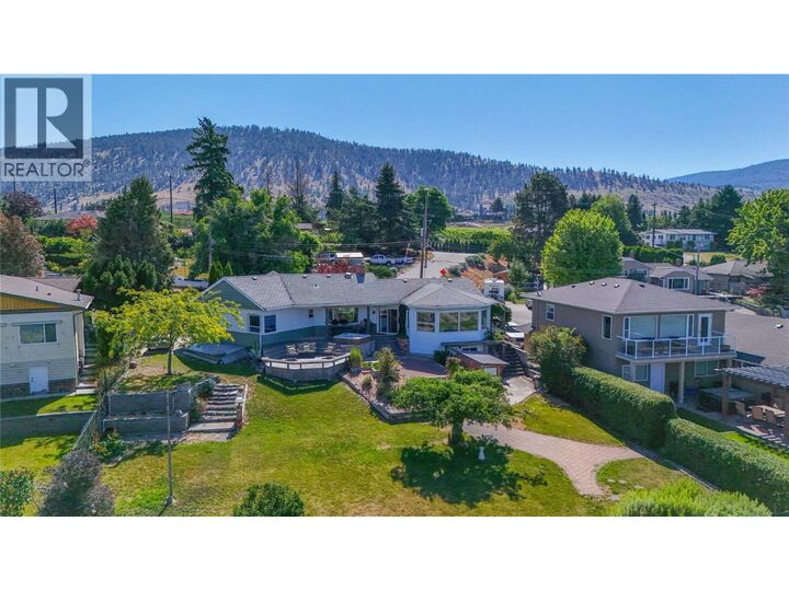 198 Bankview Place — photo 1