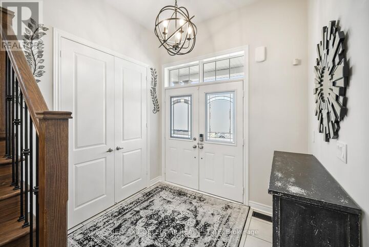 Property Photo: 68 Inverness Way ON L3Z 0W5