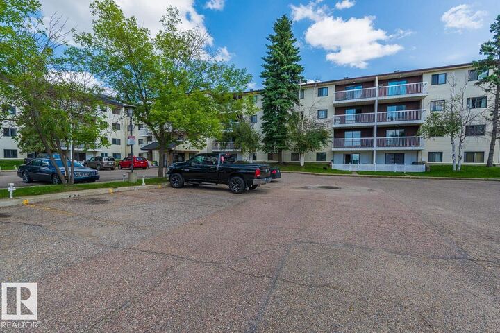 Property Photo: 1945 105 Street NW 417 AB T6J 5N6