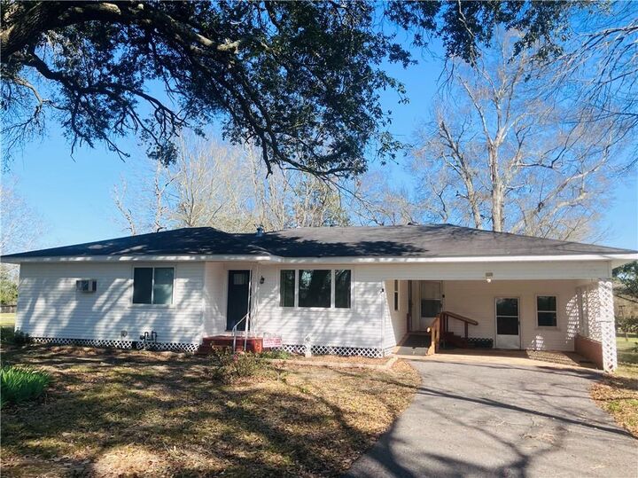 Property Photo:  459 John Dauzat Road  LA 71351 