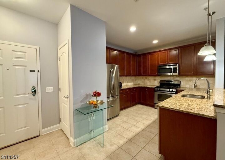 Property Photo:  3101 Ramapo Ct 3101  NJ 07457 