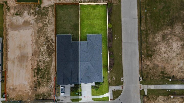 Property Photo: 9143 Petroglyph Point Court TX 77365