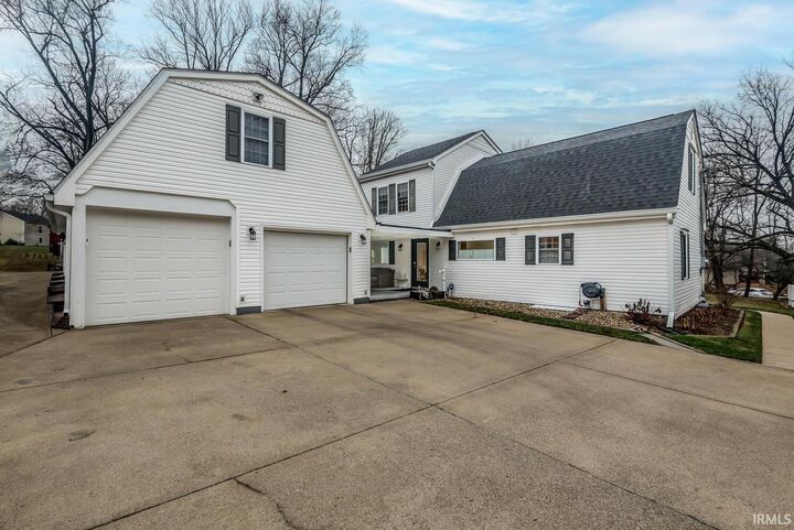 Property Photo:  1300 E Hillside Drive  IN 47401 