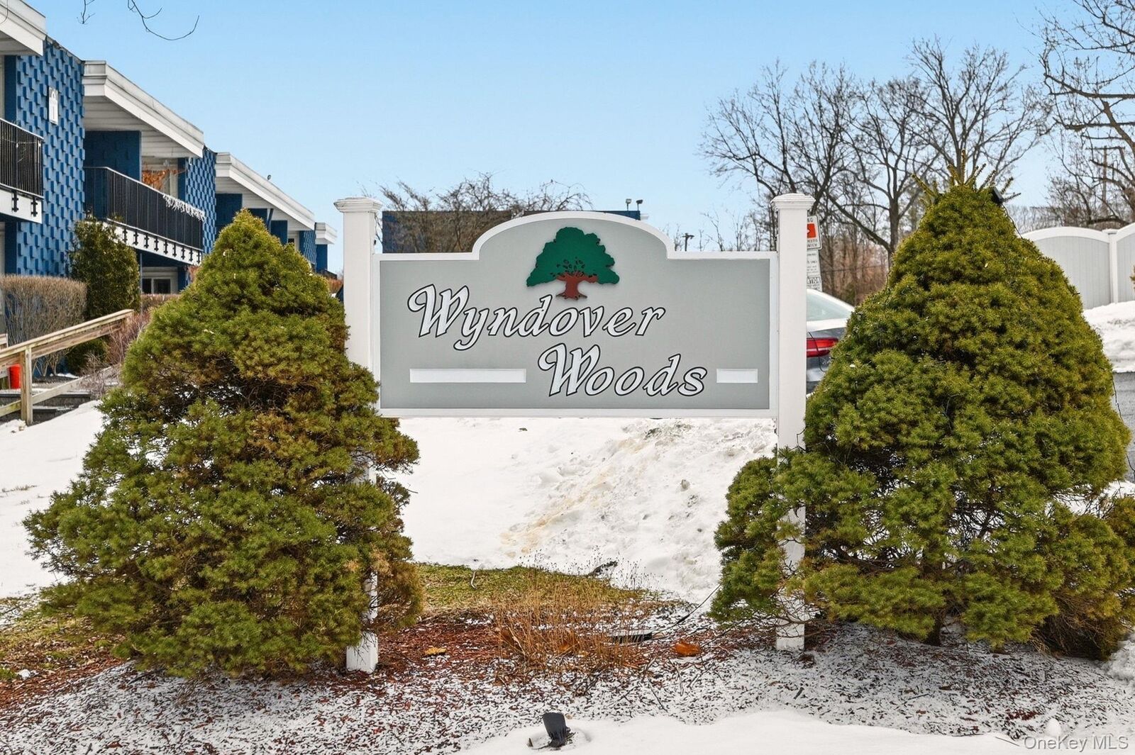 Property Photo:  1 Wyndover Woods Lane 2  NY 10603 