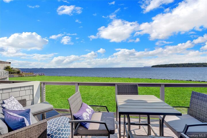 Property Photo:  2820 Shipyard Lane 2C2  NY 11939 