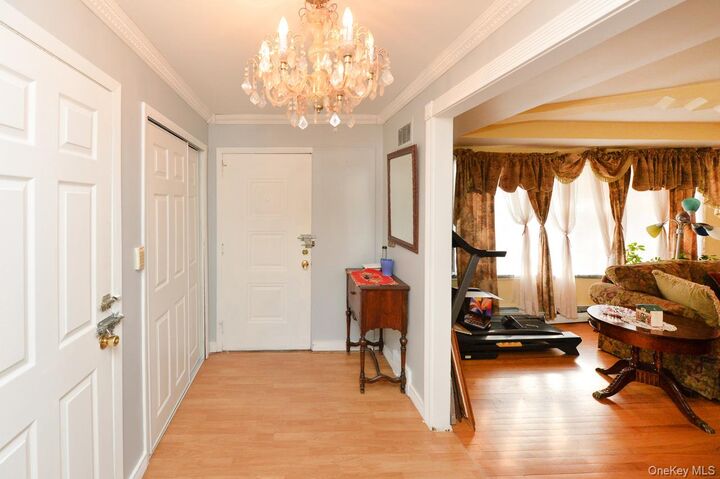 Property Photo:  7 S Oak Street  NY 10977 