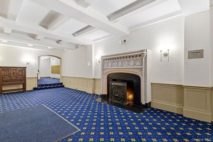 Property Photo:  300 Main Street 6B  NY 10601 