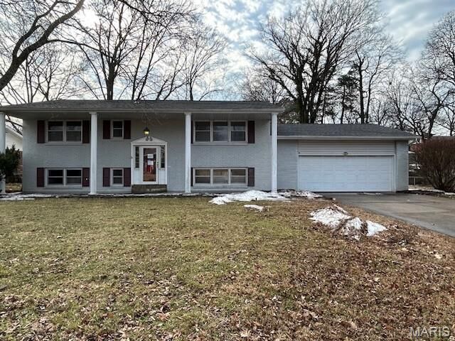 Property Photo:  2033 Anthony Drive  MO 63701 