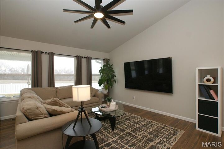 Property Photo: 610 Schapers Court MO 63362