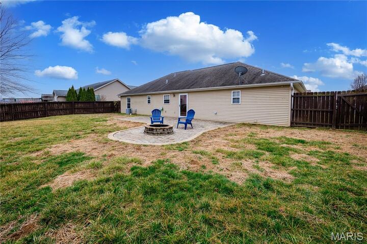 Property Photo:  1686 Columbia Drive  MO 63755 