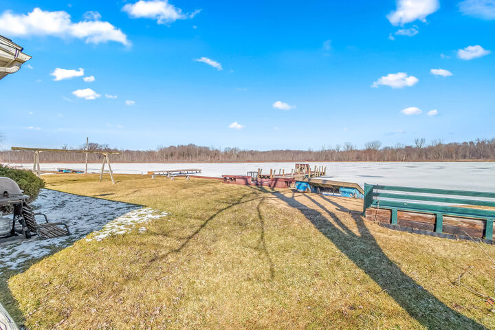 Property Photo:  5339 Lake Drive  MI 49274 