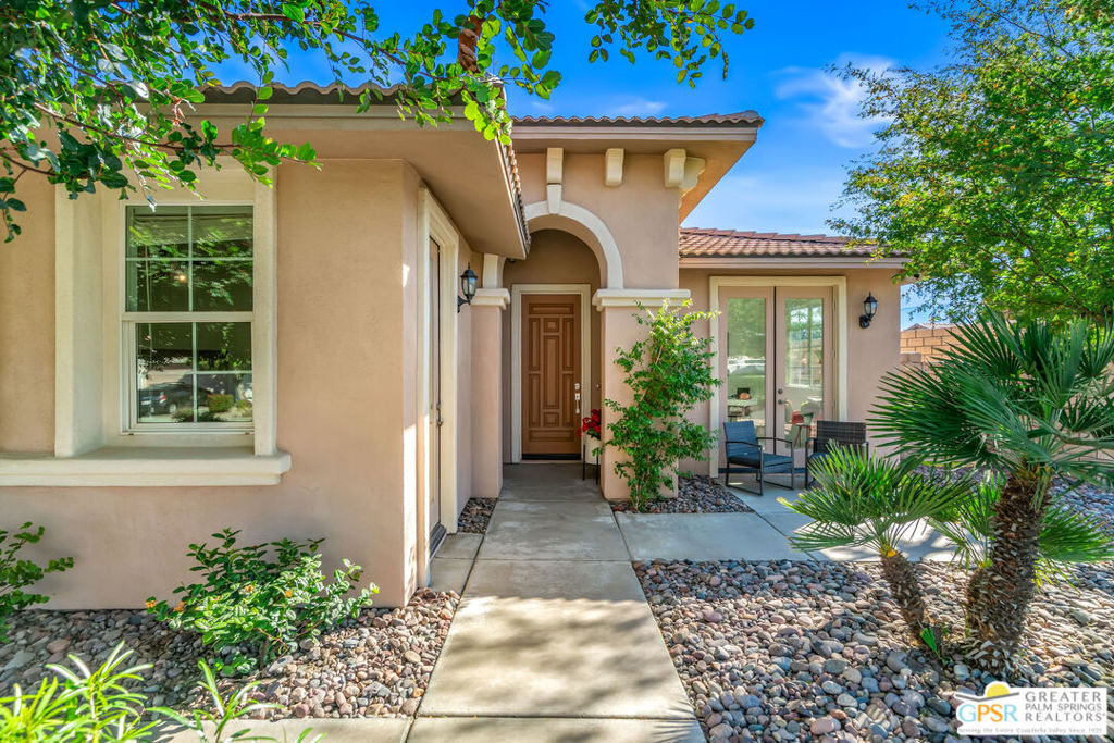 Property Photo:  162 Via Milano  CA 92270 