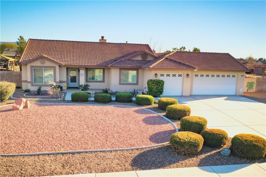 Property Photo:  21245 Cask Court  CA 92308 
