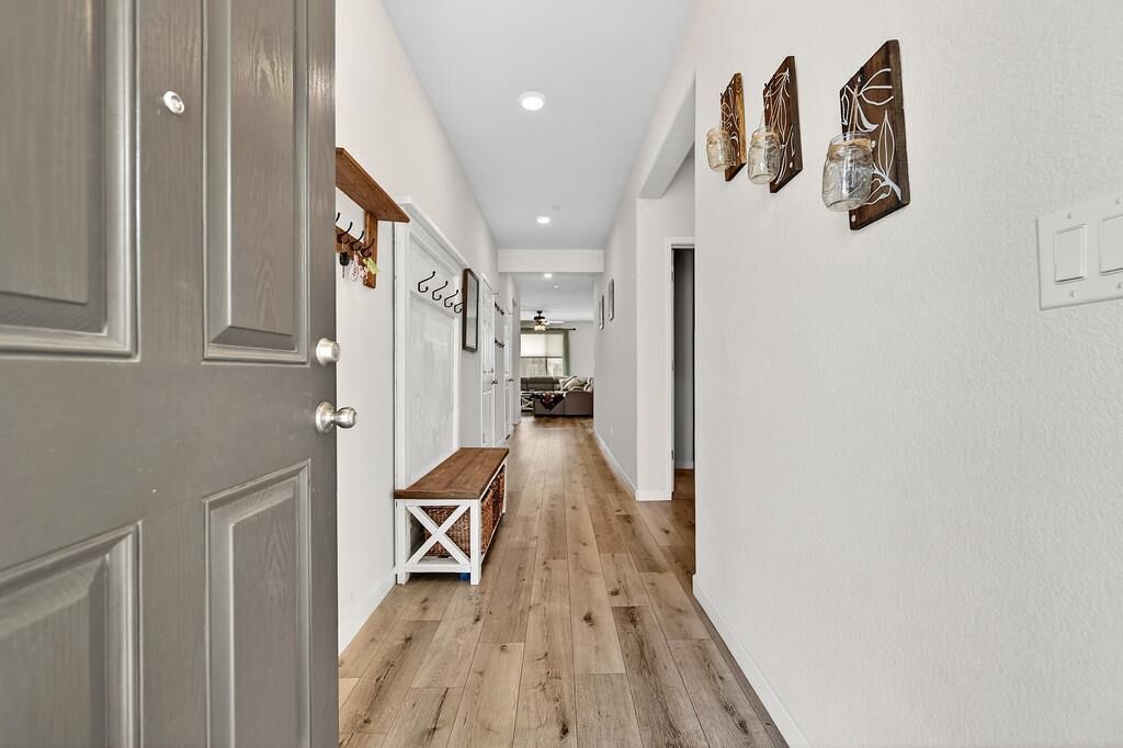 Property Photo:  5664 Harcrest Drive  CA 95901 