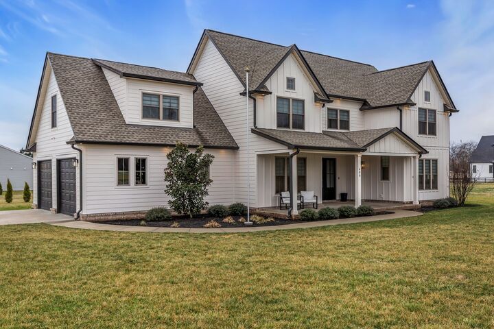 Property Photo: 400 Rucker Rd TN 37127