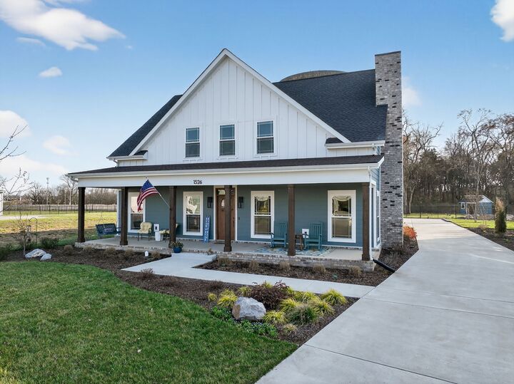 Property Photo: 1526 Shalom St TN 37128