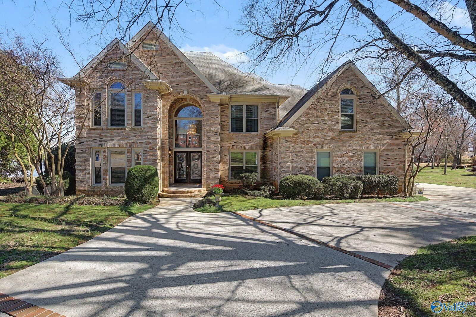 Property Photo: 104 Betts Spring Drive AL 35824