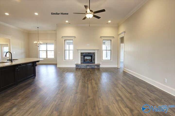 Property Photo:  Walton A Avondale Drive  AL 35613 