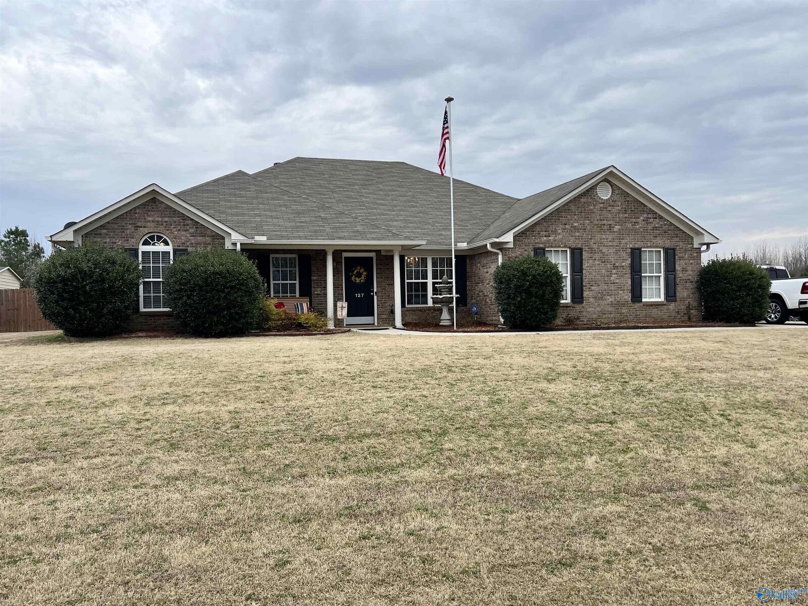 Property Photo: 127 Edgebrook Drive AL 35739