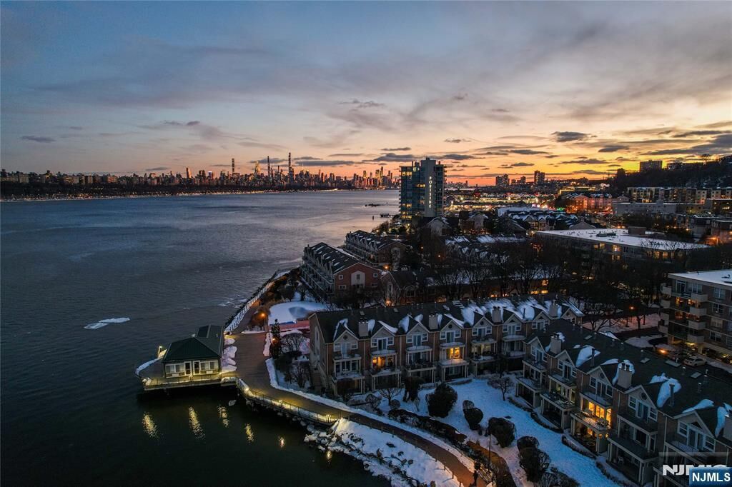 Property Photo:  21 Grand Cove Way  NJ 07020 