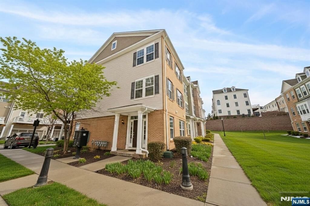 Property Photo:  84 Truman Drive 2801  NJ 07075 