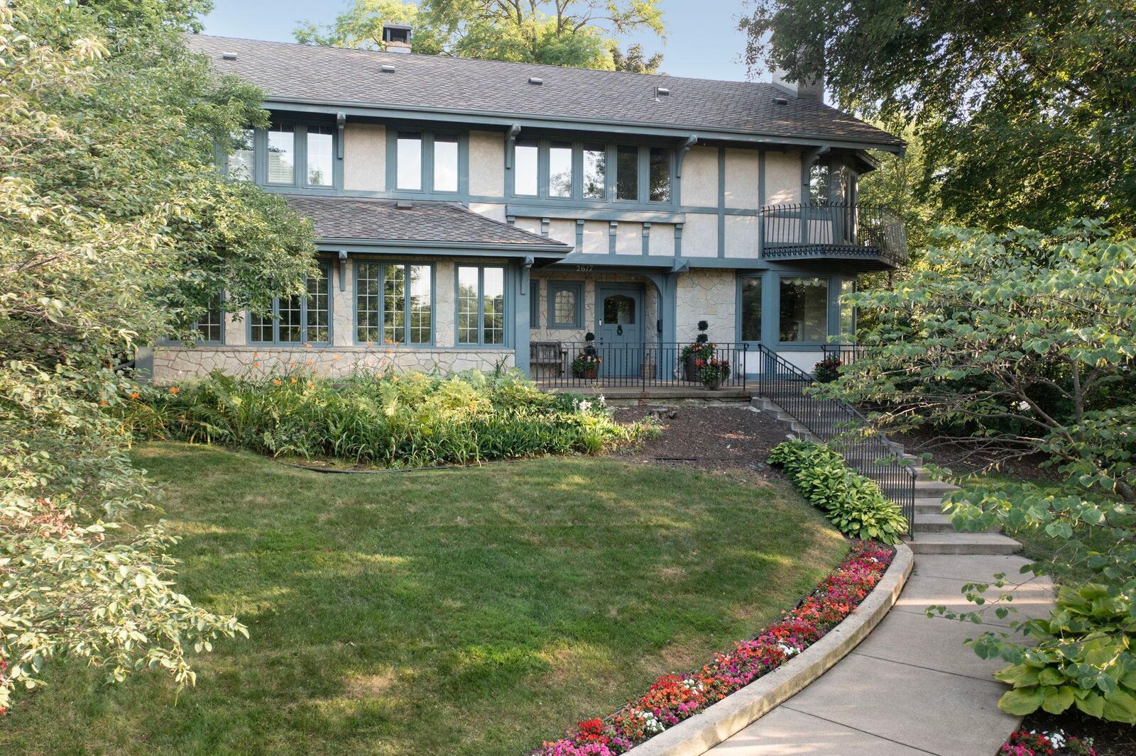 Property Photo: 2617 Dean Parkway MN 55416