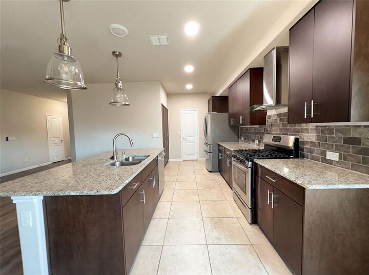 Property Photo:  1308 Morning Ridge Trail  TX 76227 