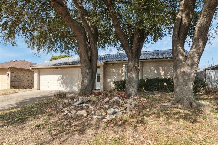 Property Photo:  5000 Mill Creek Trail  TX 76179 