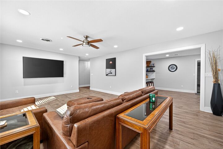 Property Photo:  600 S Scott Circle  AR 72758 