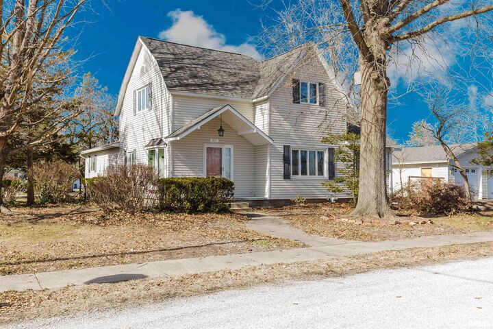 Property Photo:  217 S Jackson Street  IL 62949 