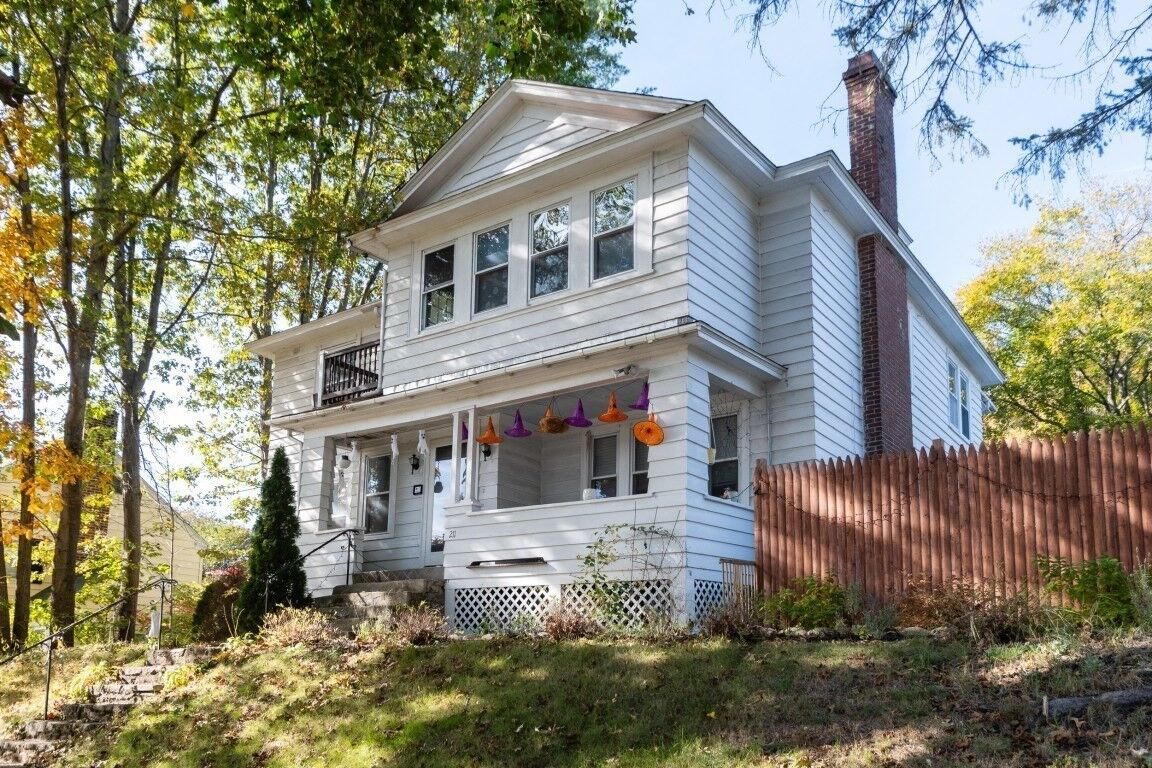 Property Photo:  211 June St 2  MA 01602 