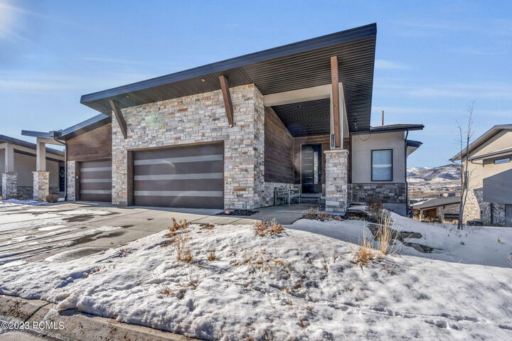 Property Photo: 11493 N Upside Drive UT 84036