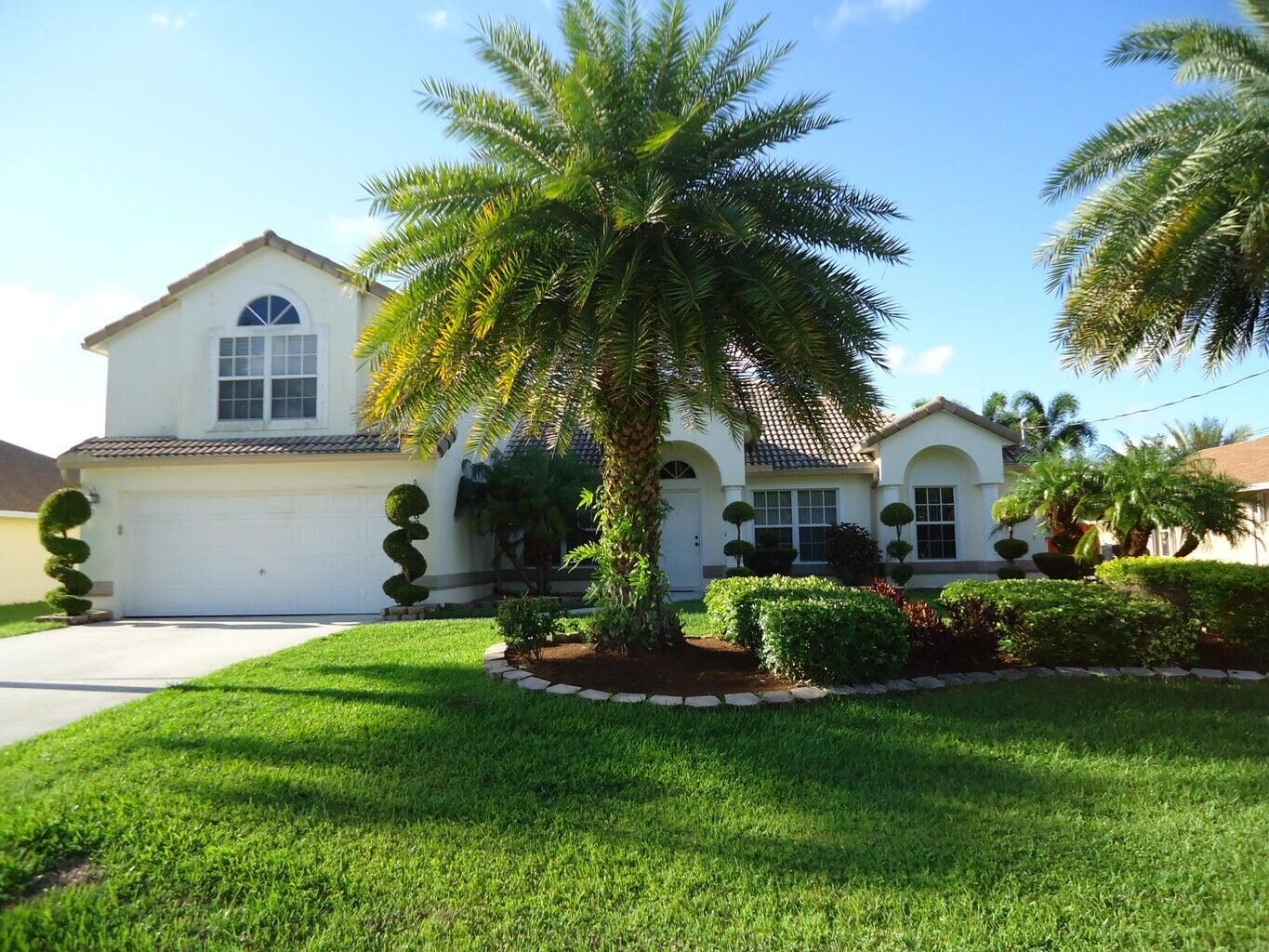 Property Photo: 5824 NW Zenith Drive FL 34986