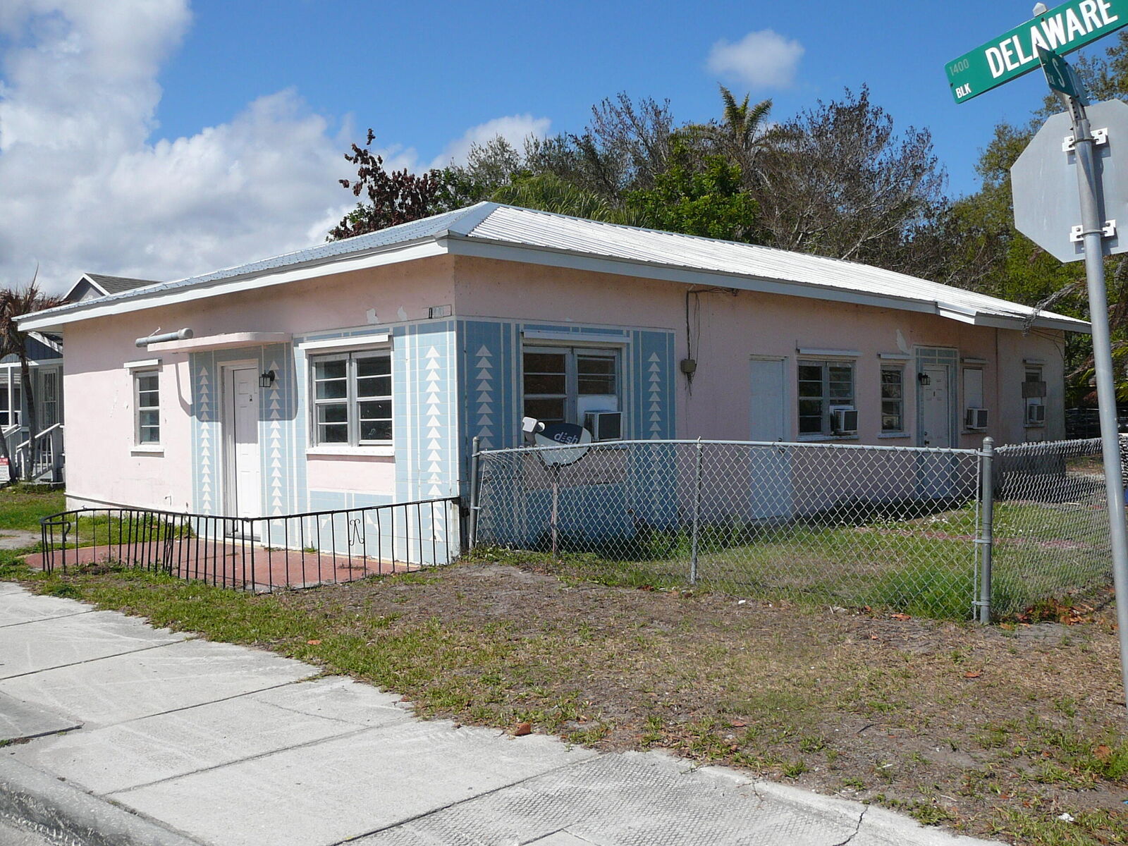 Property Photo:  1400 Delaware Avenue  FL 34950 