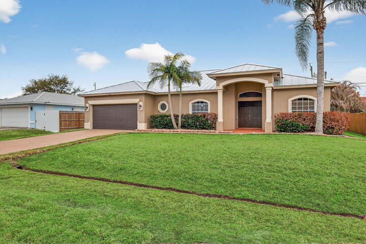 Property Photo:  1234 SW Aragon Avenue  FL 34953 