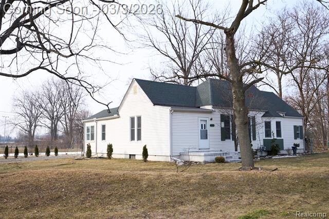 Property Photo: 5915 Merriman Road MI 48135