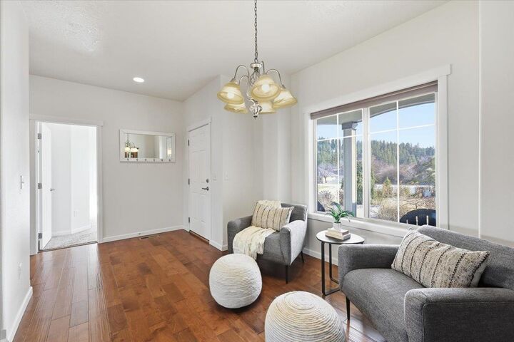 Property Photo:  16511 E 10th Ln  WA 99037 